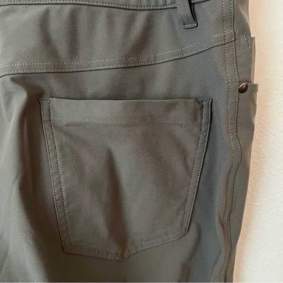Lululemon ABC Classic-Fit Pant *Warpstreme, 31 Waist, Grey Sage - Picture 8 of 9